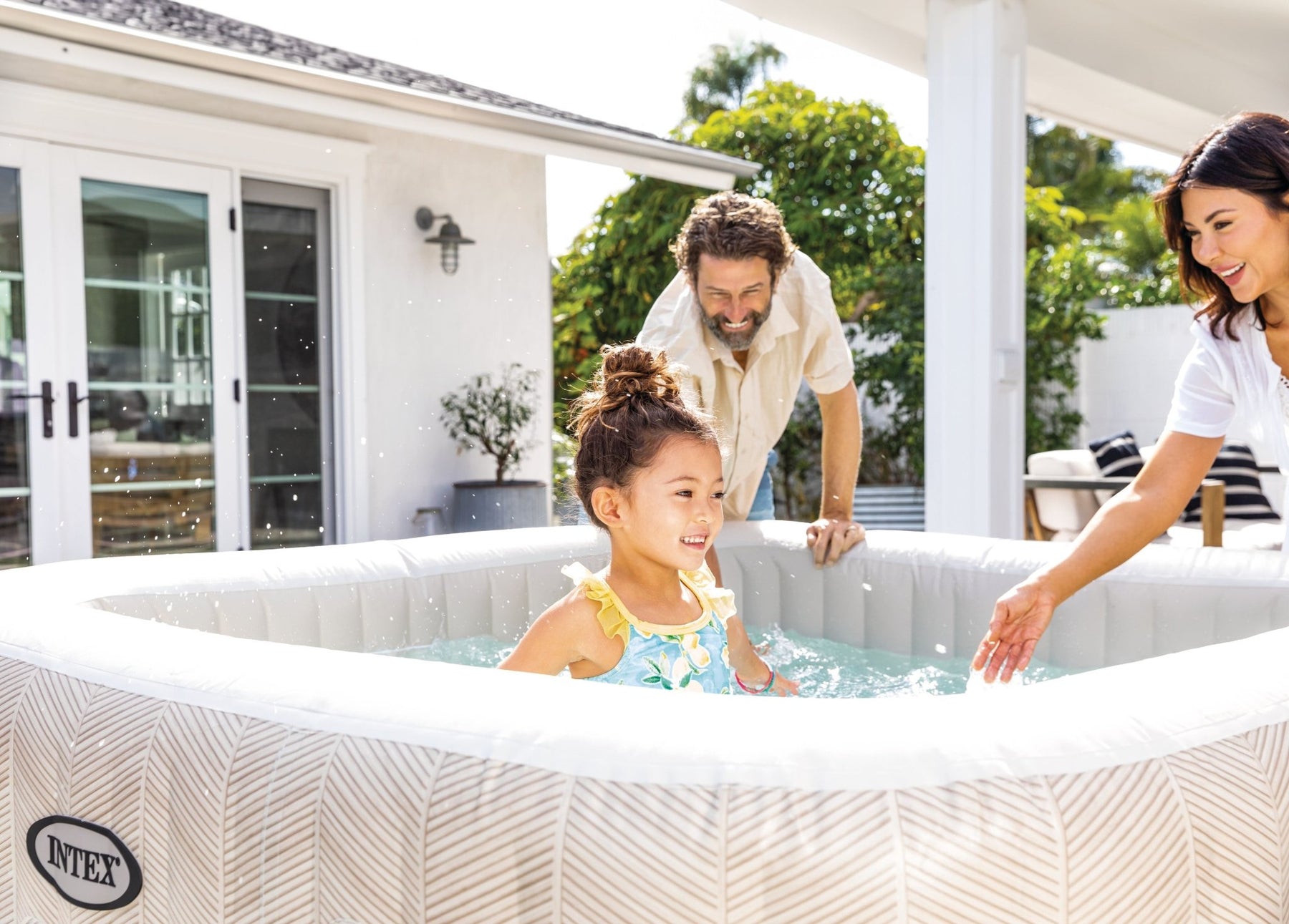 Intex Whirlpool - Chevron Deluxe Square Bubble 196x196cm