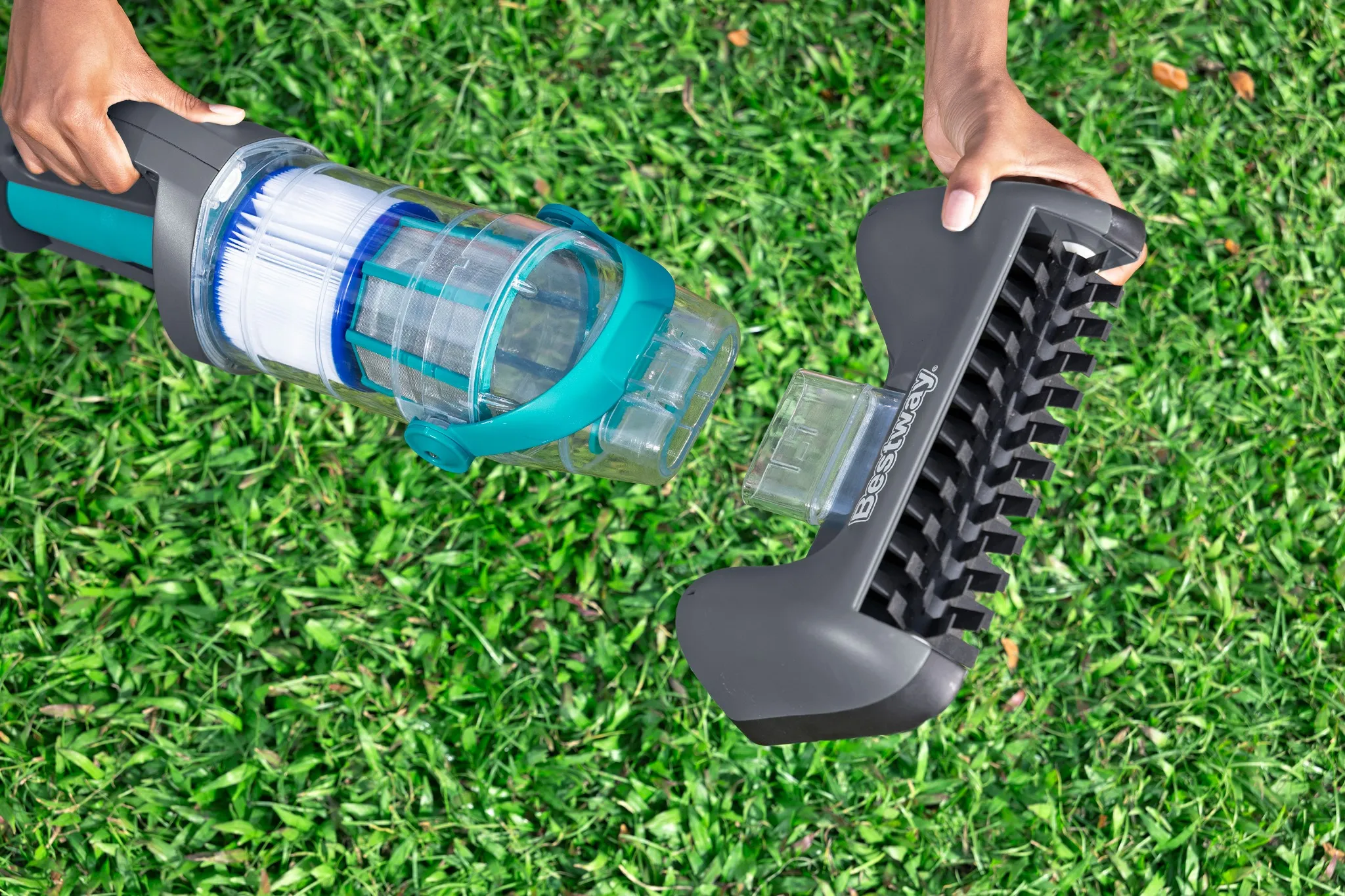 Bestway Akku Pool-Sauger AquaGrip 250cm