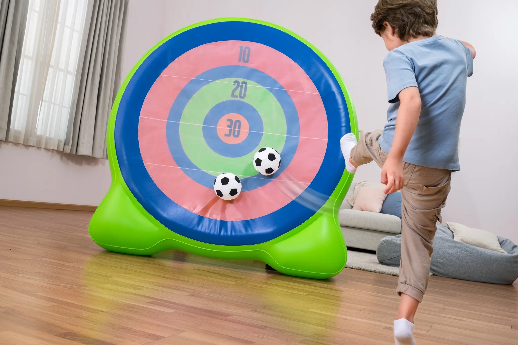 Bestway 52823 Fußball-Dartscheibe Backyard Bullseye 157x107x157cm